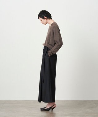 ATON ROYAL FUR CASHMERE | Vネックセーター BROWN