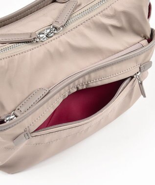 Y'SACCS 木村多江×Y'SACCS ナイロンショルダー グレージュ