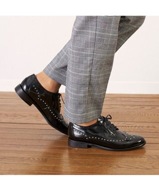 ing <ing>スタッズ付きレースアップシューズ ブラックカタオシ