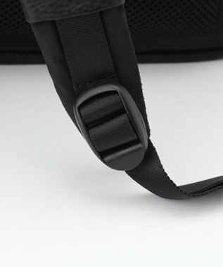 Y'SACCS 【MADE IN JAPAN】　WELLBA　人間工学バックパック　Mサイズ ブラック