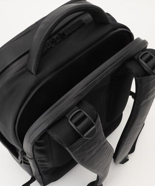 Y'SACCS 【MADE IN JAPAN】　WELLBA　人間工学バックパック　Mサイズ ブラック