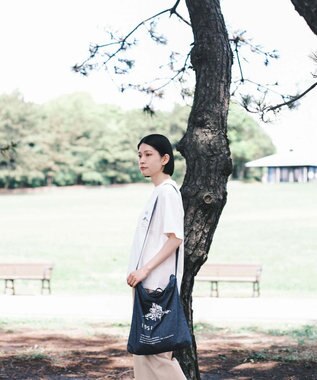 SHARE PARK LADIES 【UVカット・吸水速乾・ストレッチ・軽量 】ロゴポケットTシャツ（S・Mサイズ） ホワイト系