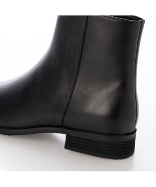 ing <ing>ミニマルショートブーツ ブラック