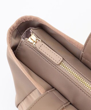 TOCCA 【A4サイズ対応・撥水】JOLIE KNOT NYLONTOTE トートバッグ ベージュ系
