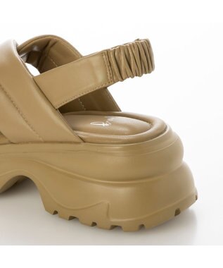 ing <ing>厚底クロスベルトスポーツサンダル ベージュ