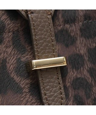 A.D.M.J. 【牛革】フィバナイラ/キューブトート21cm(ショルダーストラップ付) エスプレッソ