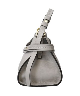 INTER-CHAUSSURES 【LORISTELLA】シュリンクレザーハンドバッグ ライトグレー