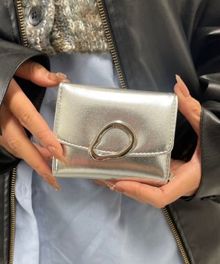 WEGO ニュアンスパーツフラップウォレット シルバー