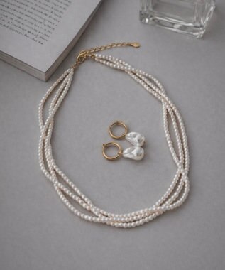 Phoebe <オンワード限定セット>3連ビーズパールネックレス×バランスバロックパールフープイヤリング ホワイト