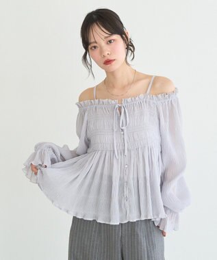 earth music&ecology 【2WAY】シャーリングフリルオフショルブラウス Light Gray