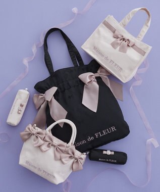 Maison de FLEUR リボンジャカードパールビジューロングポーチ Black
