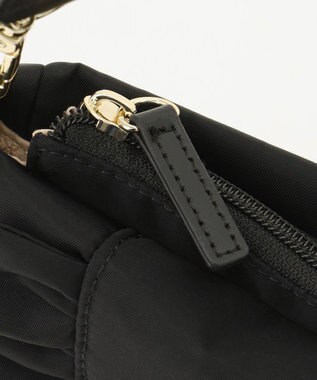 TOCCA 【撥水】TRIM WAVES POCHETTE ポシェットバッグ ブラック系