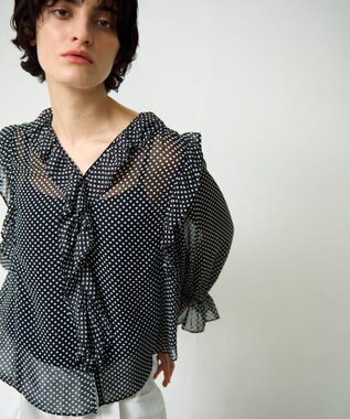 GRACE CONTINENTAL ドットラッフルブラウス ブラック