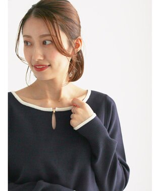 Te chichi スクエアチャームキーネックプルオーバー