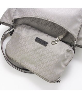 Y'SACCS ポーチ付きモノグラム2WAYトート グレー