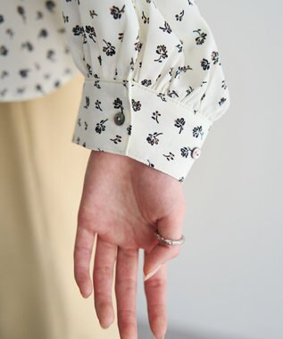 YECCA VECCA 2wayボリューム袖花柄ブラウス Off White