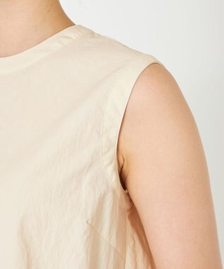 NAVE 【ReNAVE・洗える/撥水加工/接触冷感/UVケア/セットアップ】ナイロンタスラン ノースリブラウス アイボリー系