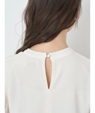 earth music&ecology マジョリカプリーツブラウス Ivory