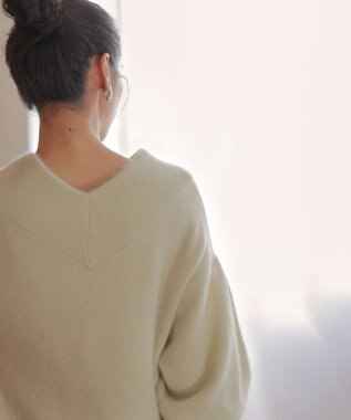 組曲 S フラッフィーファーＶネック ニット ライムイエロー系