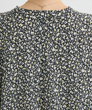 Green Parks サラフレブラウス（柄） Flower