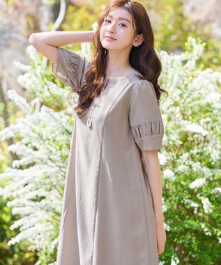 Tiaclasse 【選べる着丈・新色追加】ギャザーランタンスリーブワンピース ミモレ丈グレージュ