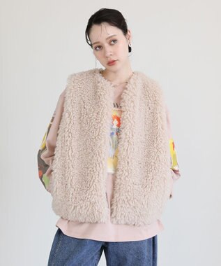 Green Parks ・ＥＬＥＮＣＡＲＥ　ＤＵＥ　シープファーロングベスト Light Beige