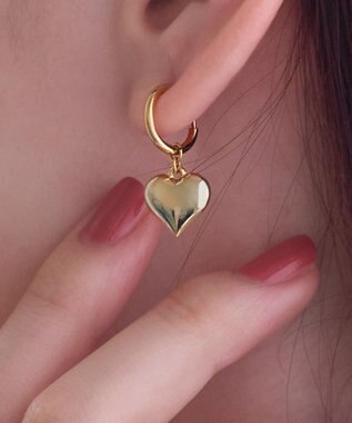 Phoebe 【金属アレルギー対応】ハートジャンプフープイヤリング　ゴールド