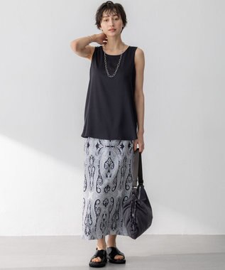 23区 【Oggi5月号掲載】ミスティサテン タンクトップ グレー系