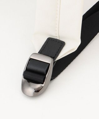 Y'SACCS 【ムック本掲載】クリンクルナイロン　ダブルポケットリュック ホワイト