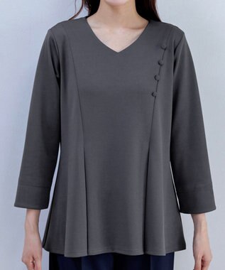 Tiaclasse L 【洗える】美ラインタックボタンカットソートップス チャコールグレー