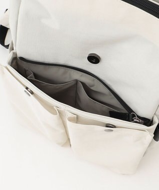 Y'SACCS 【ムック本掲載】クリンクルナイロン　ダブルポケットリュック ホワイト