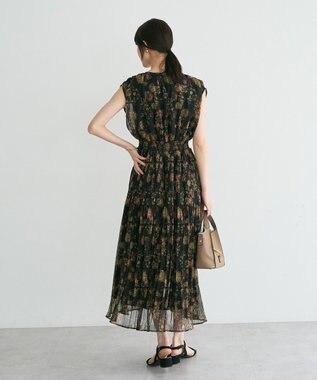 YECCA VECCA シアー花柄プリーツワンピース Black