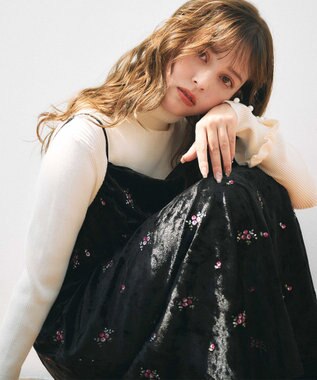 Feroux 刺繍入りベロアキャミソール ワンピース ブラック系
