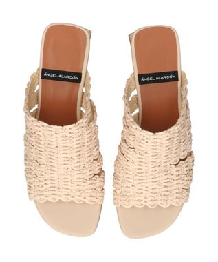 INTER-CHAUSSURES 【ANGEL ALARCON】ローヒールラフィアサンダル アイボリー雑材