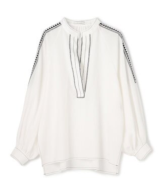 BEIGE， AXI / 刺繍ステッチ ドルマンスタンドブラウス Ecru