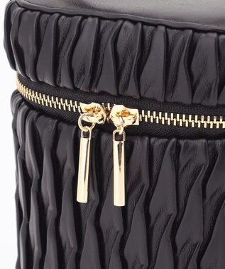 LA BAGAGERIE 【MONICA】ランダムプリーツバニティバッグ ブラック