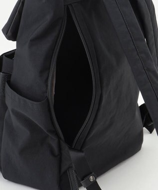 Y'SACCS 【ムック本掲載】クリンクルナイロン　ダブルポケットリュック ブラック