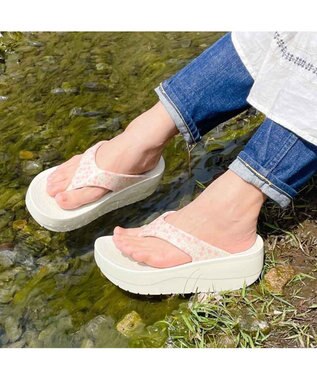 ing <ing>【3E】リカバリートングサンダル ピンクミックス