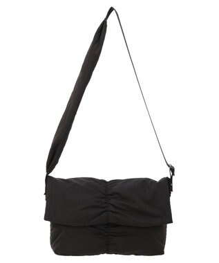 Green Parks ・パフィフラップバッグ Black