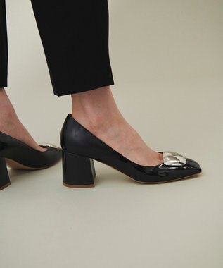 GRACE CONTINENTAL Rupert Sandersonパテントチャームヒール ブラック