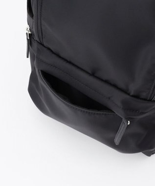 ICB 【4/3-4/19期間限定・受注生産】選べるチャーム 8ポケットナイロンリュック カスタマイズ ファー白&フェイクレザーロープ白