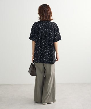 Green Parks マジョリカプリーツスキッパーブラウス Flower