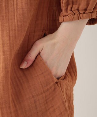 UCHINO クレープガーゼ　前あきギャザーワンピース ブラウン