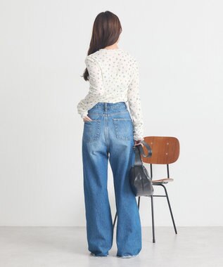 earth music&ecology ハイネックフラワーメロープルオーバー Ivory