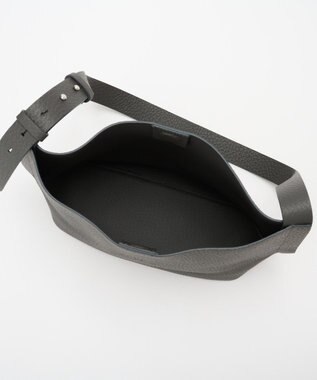 IACUCCI ルオータ ミディアムショルダー ALCE グレー