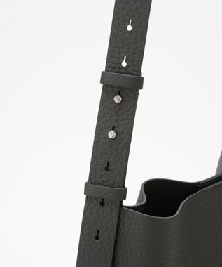 IACUCCI ルオータ ミディアムショルダー ALCE グレー