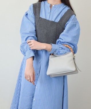 INTER-CHAUSSURES 【LORISTELLA】バンブーハンドルソフトレザーハンドバッグ ライトグレー