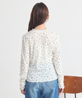 earth music&ecology ハイネックフラワーメロープルオーバー Ivory