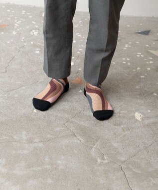 TRICOTE TWIST STRIPE LINK SOCKS／歪みストライプリンクソックス 87BROWN