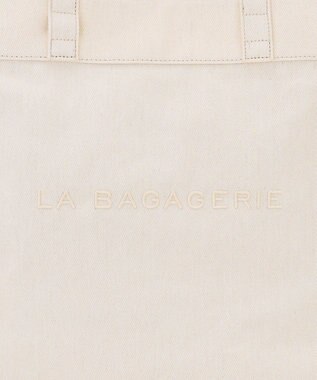 LA BAGAGERIE チャーム付きデニムバッグ Mサイズ アイボリー